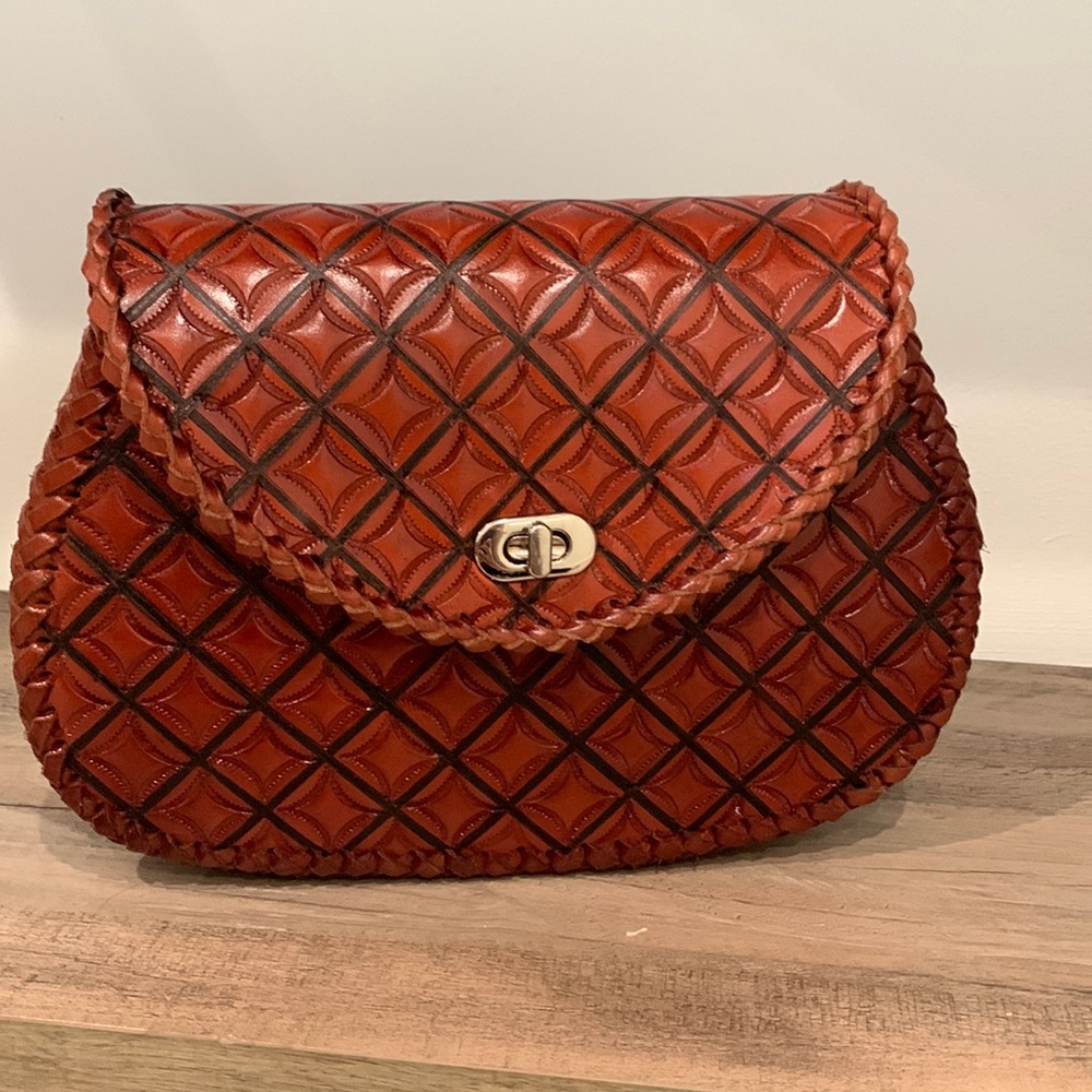 Authentic handmade leather purse tobacco color